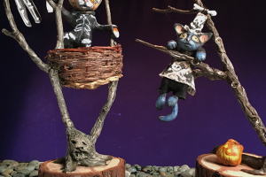 Skeleton Tiger and Blue Cat